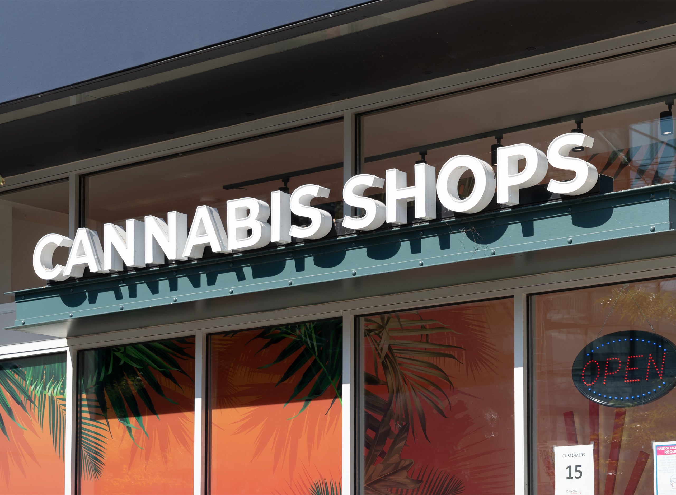 How Customers Choose a Favorite Dispensary: A Guide For An Exceptional Retail Experience