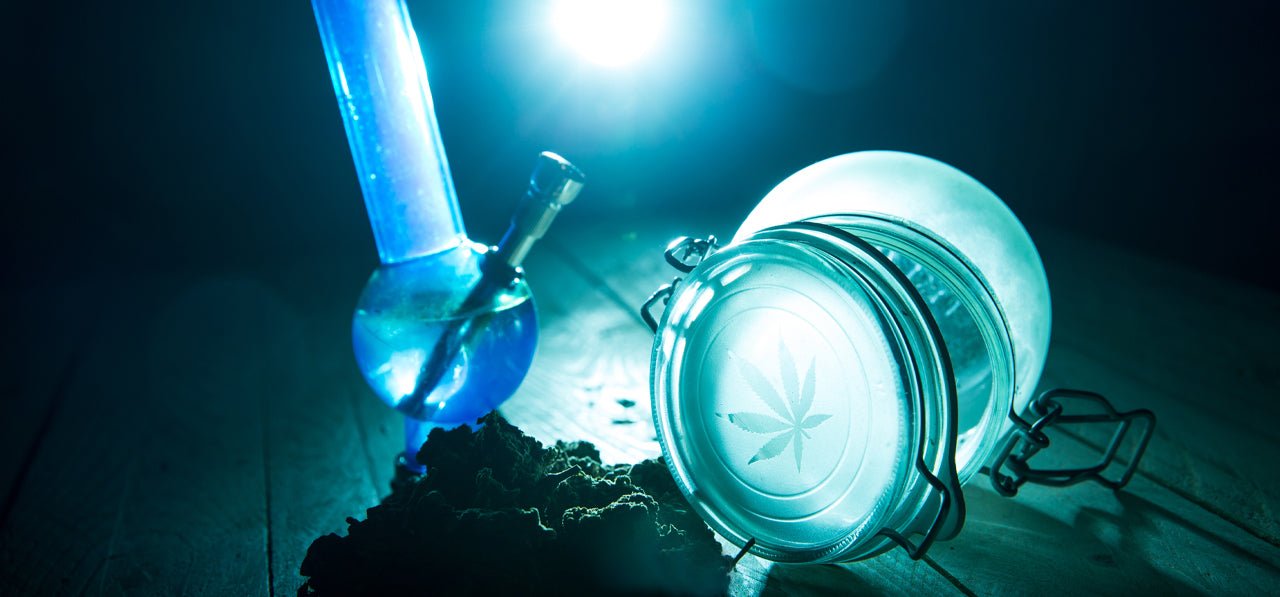 How to Fill a Bong - 420 Packaging