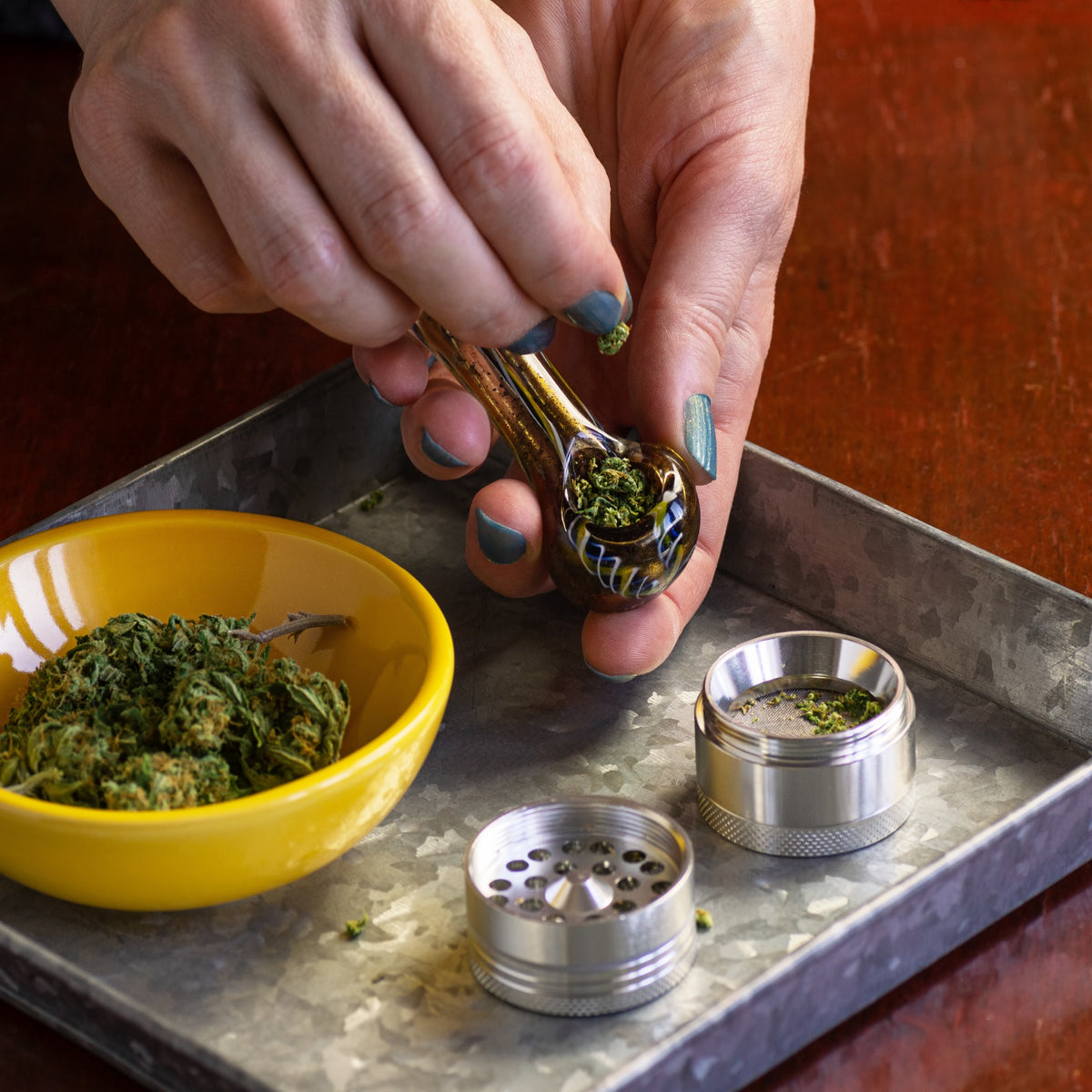 What Is a Bowl of Weed, And How Do You Pack It?