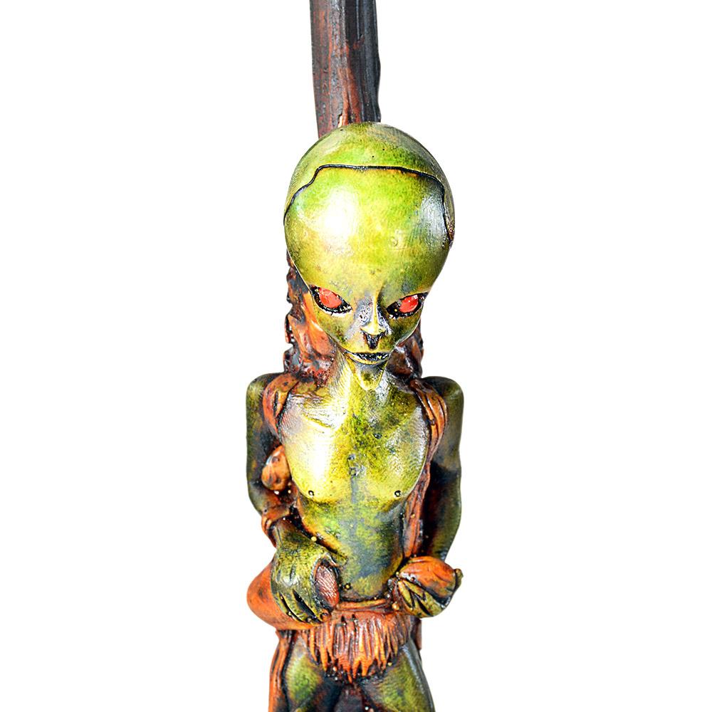 Alien Head Wood Pipe | 6in Tall - Wood Bowl - Green - 10